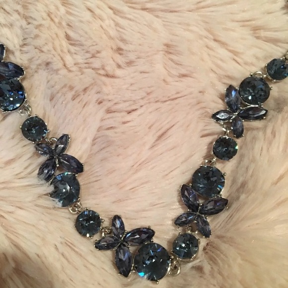 Givenchy Necklace - Picture 3 of 5